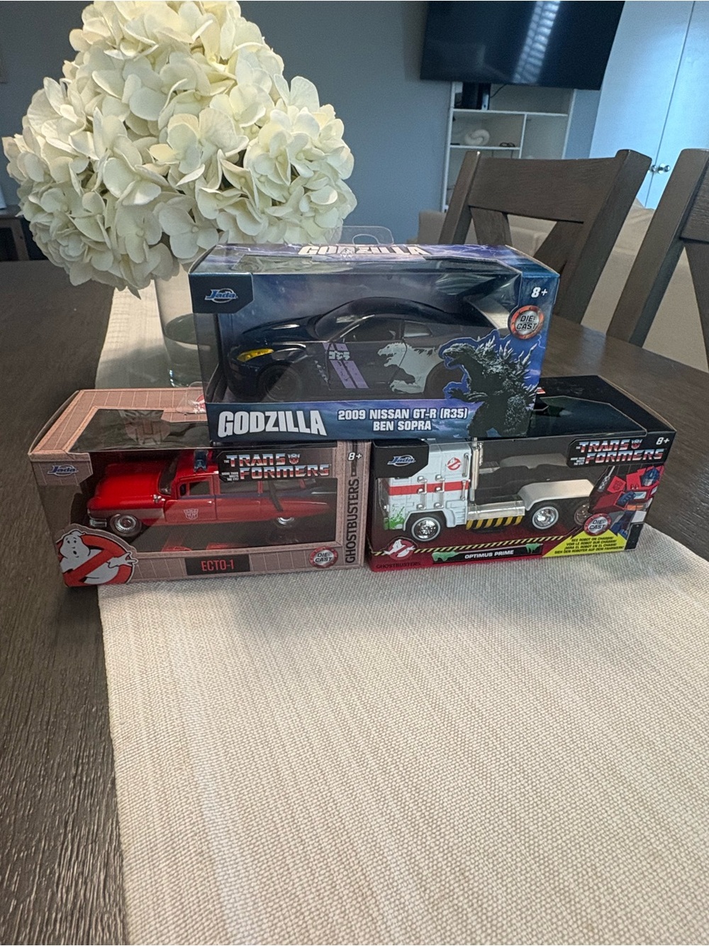 Jada die-cast 1:24 Godzilla GT-R (R35),Ghost Busters Hearse,Transformer Truck. - Picture 10 of 10